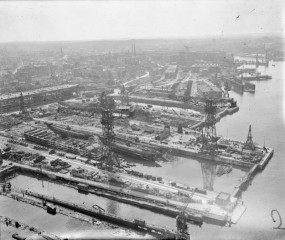 Docks 1945 - I